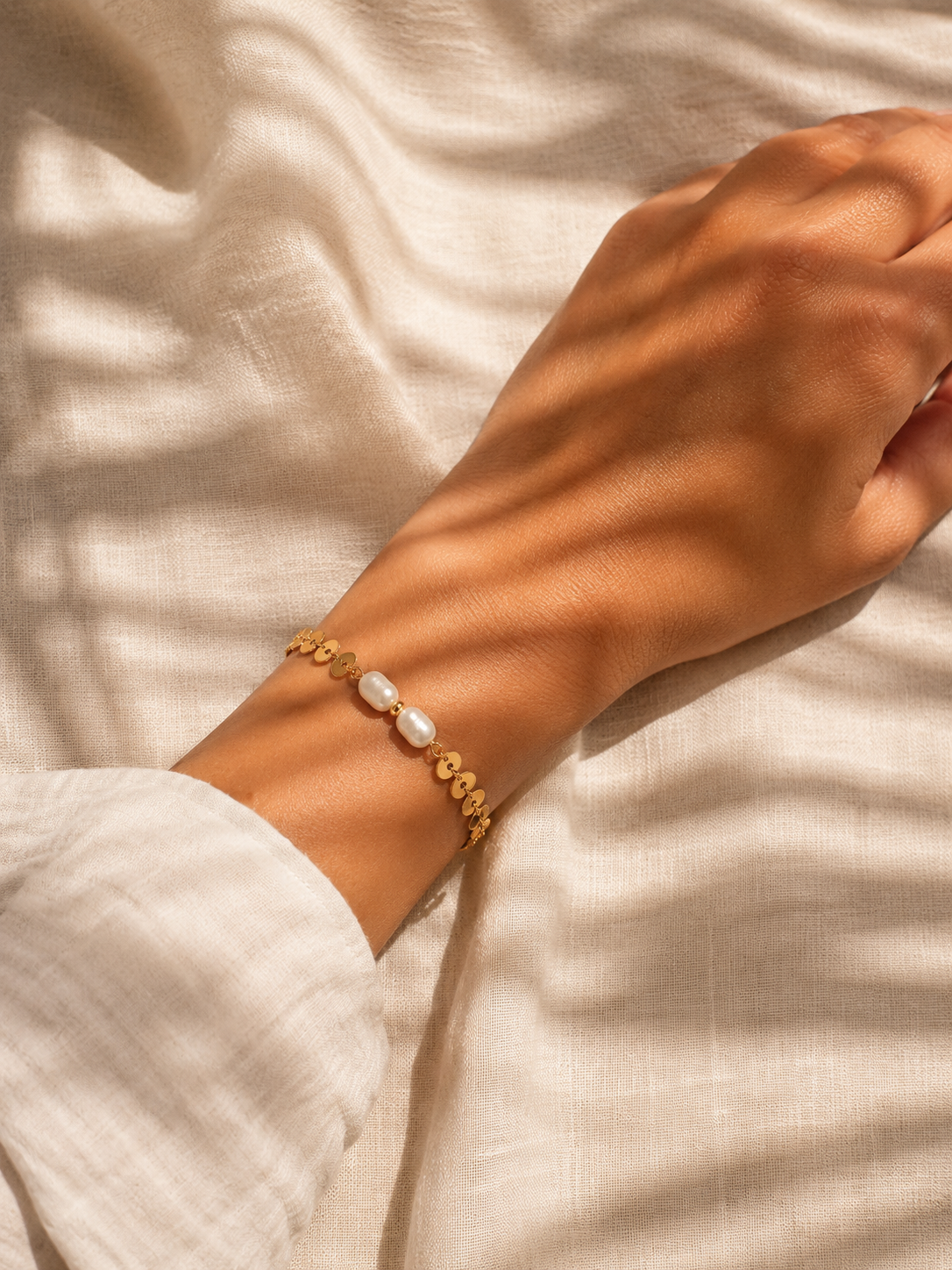 Golden Petal Armband